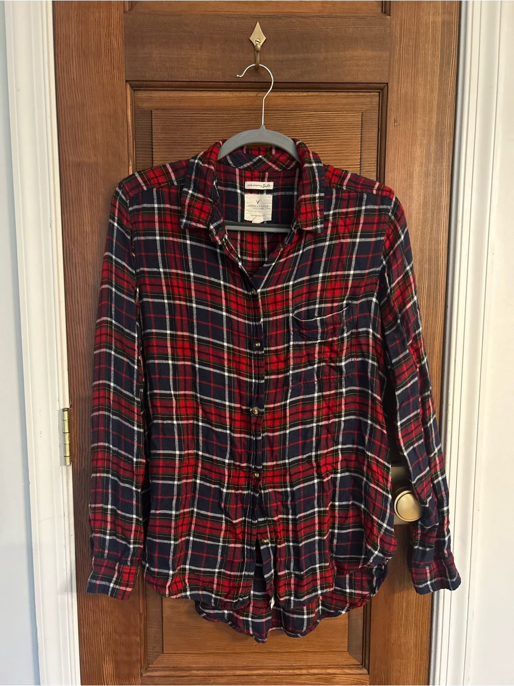 American Eagle Women’s Red Navy Plaid Button Down Shirt Soft Boyfriend Fit Large